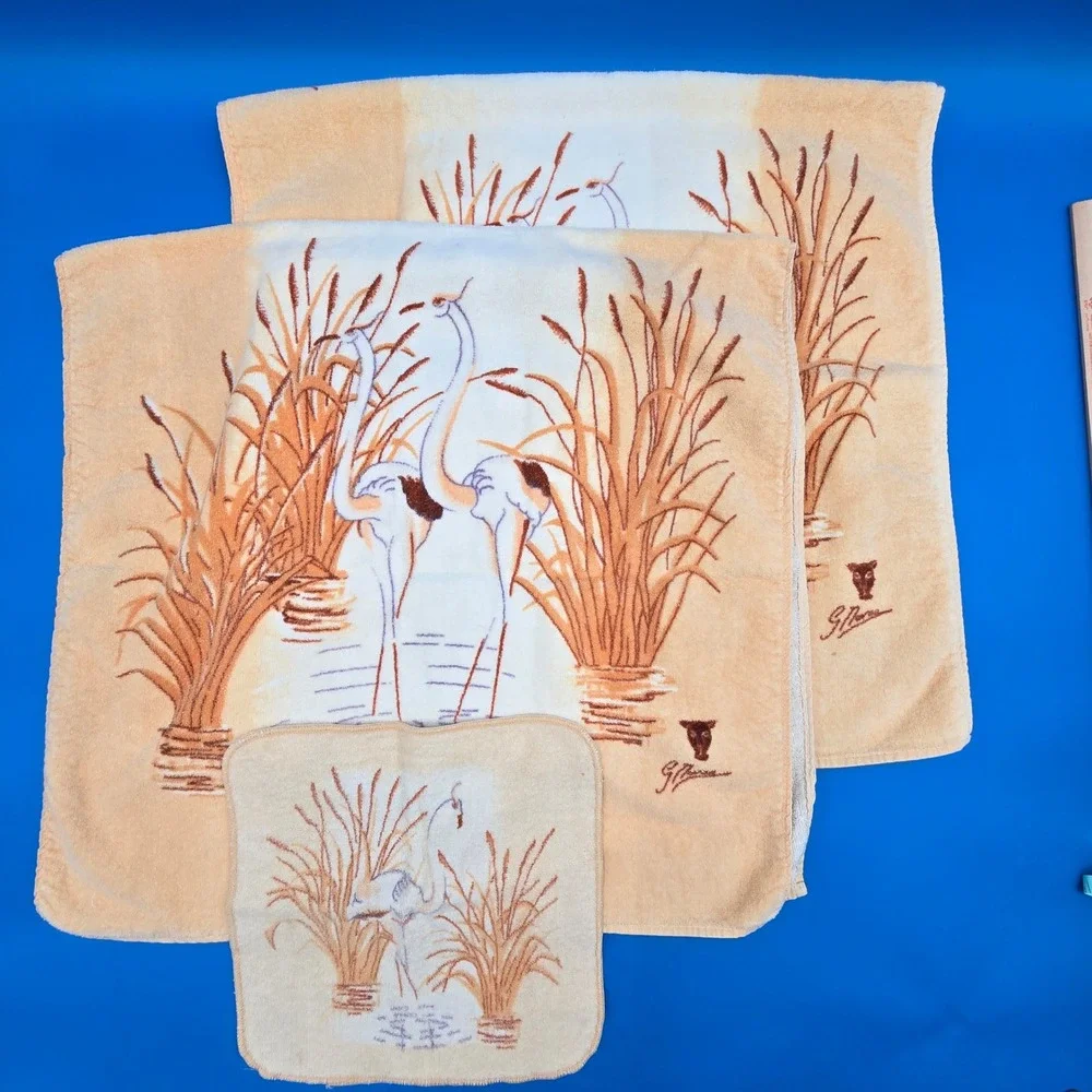 G. Maron Vintage 3pc Velour Towel Set Art Deco Crane 2 Bath Towels Washcloth